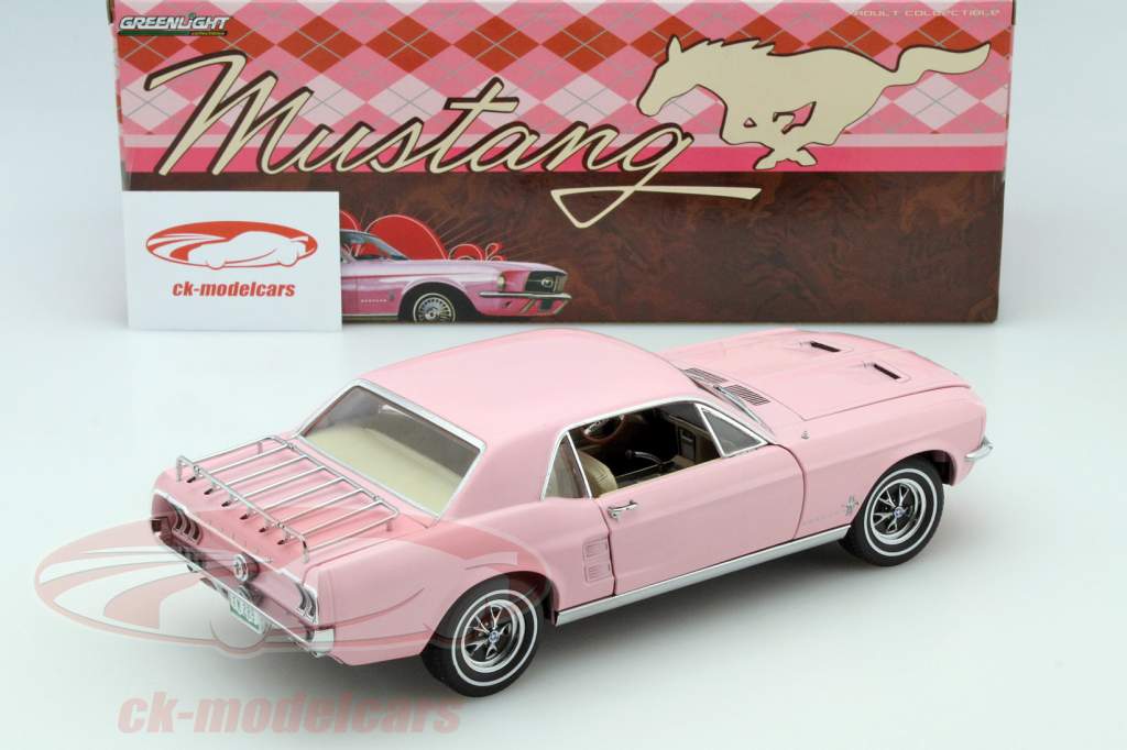 Ford Mustang année 1967 rose 1:18 Greenlight