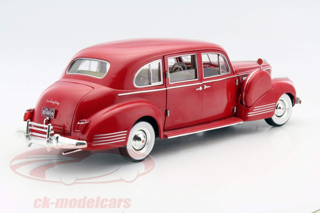 Packard Super Eight One-Eighty Baujahr 1941 rot 1:18 Greenlight