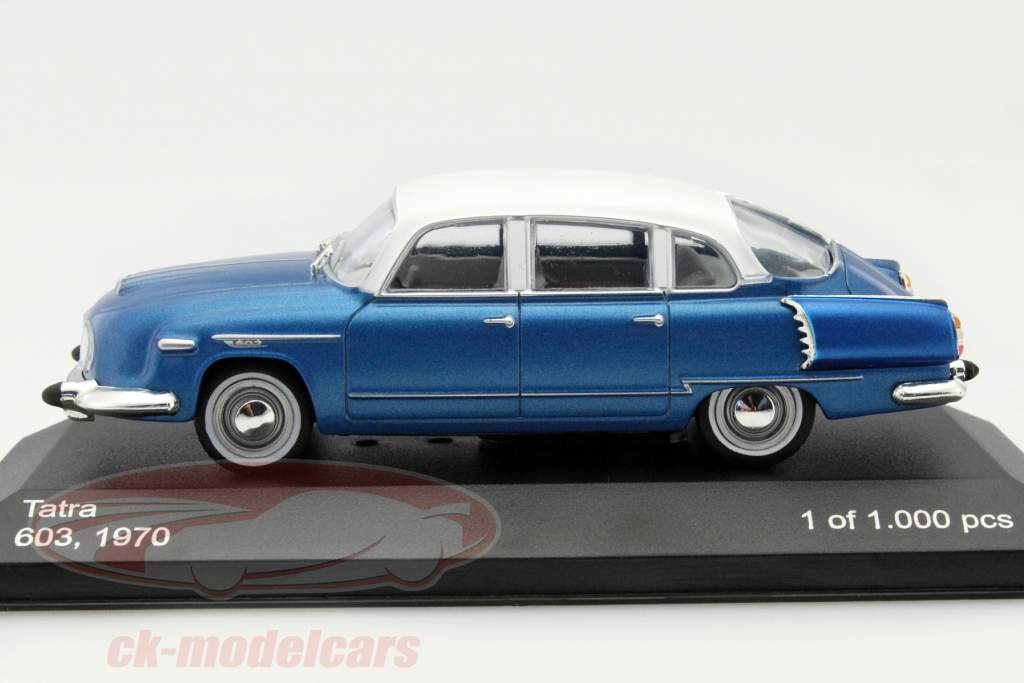 Tatra 603 année 1970 bleu / blanc 1:43 WhiteBox