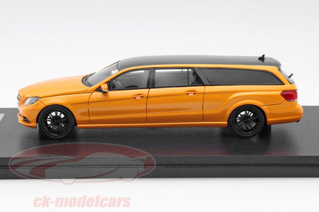 Mercedes-Benz E-Class (S212) Binz Estate Limousine année 2015 orange 1:43 GLM