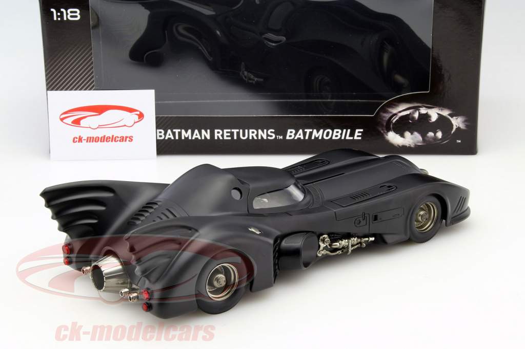Batmobile от  Фильм Batman Returns 1992 черный 1:18 HotWheels