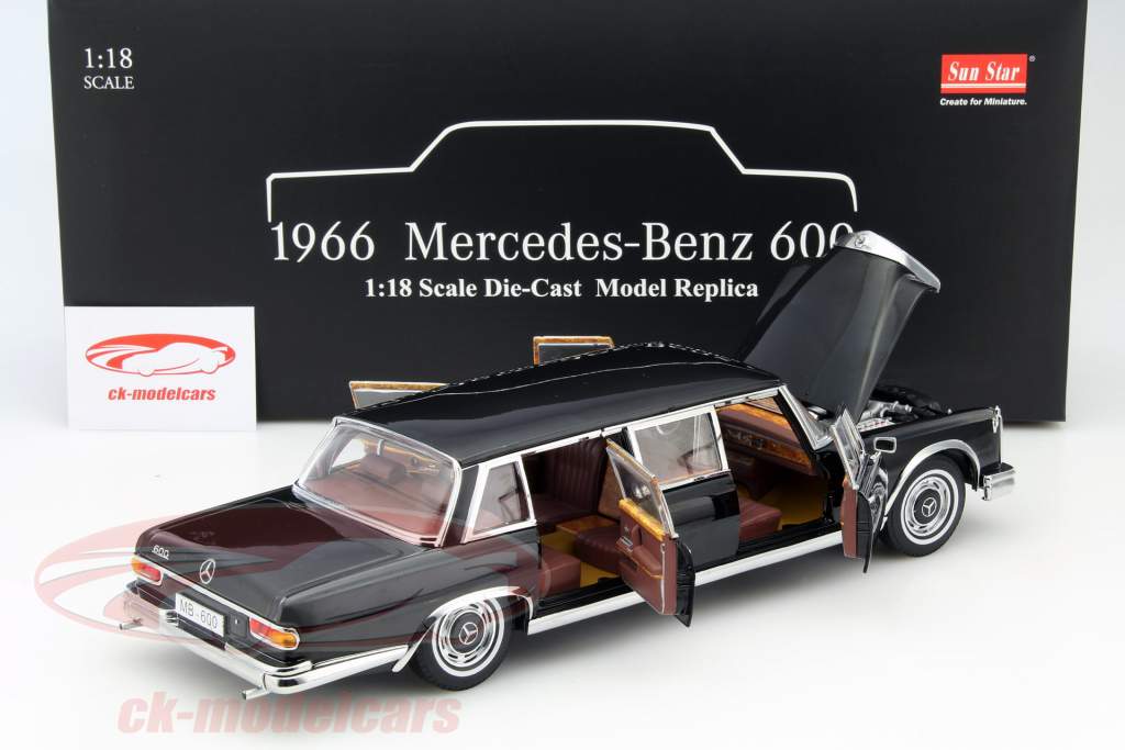 Mercedes-Benz 600 Pullman anno 1966 nero 1:18 SunStar