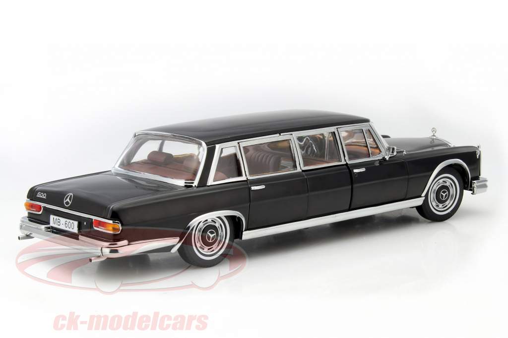 Mercedes-Benz 600 Pullman Year 1966 black 1:18 SunStar