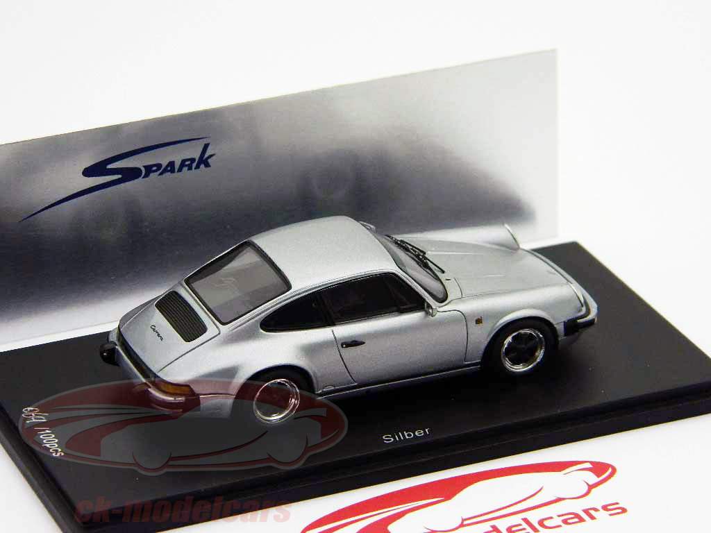 Porsche 911 Carrera 3.2 argento / 1:43 Spark