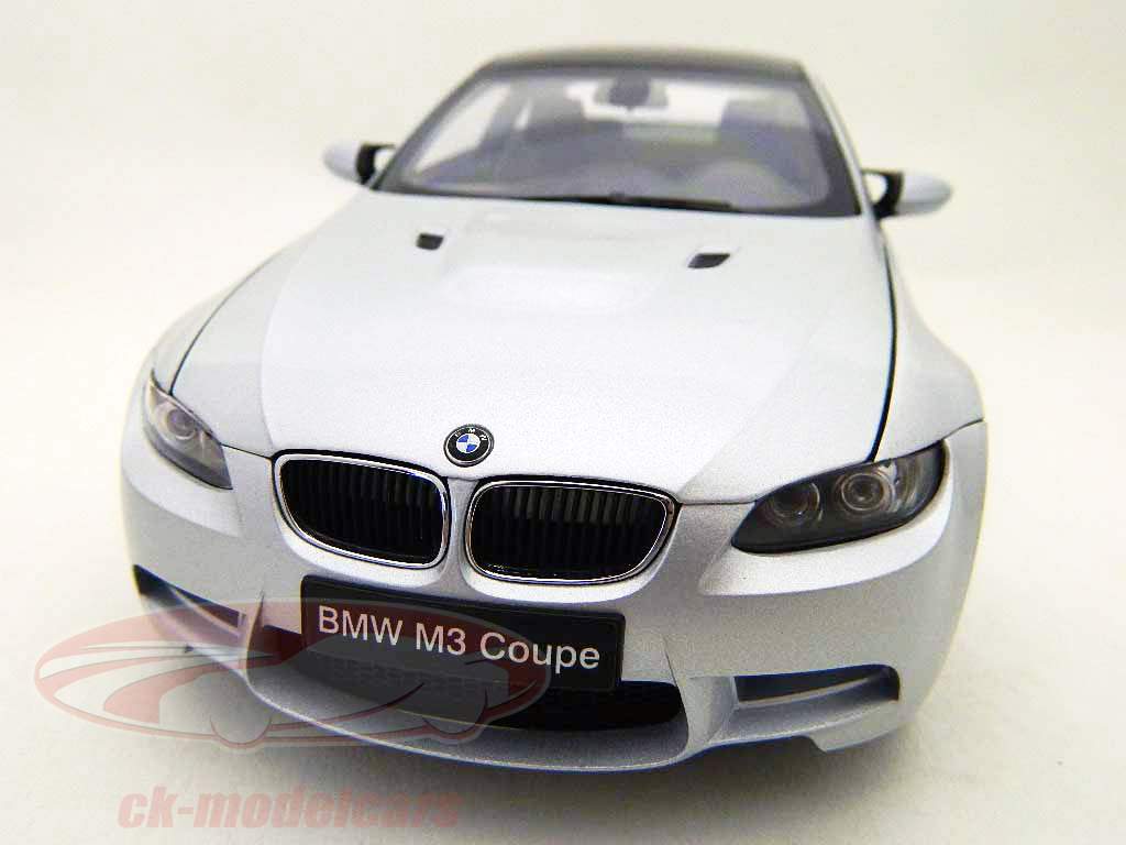 BMW M3 Coupé Argent / Silverstone II 1:18 Kyosho
