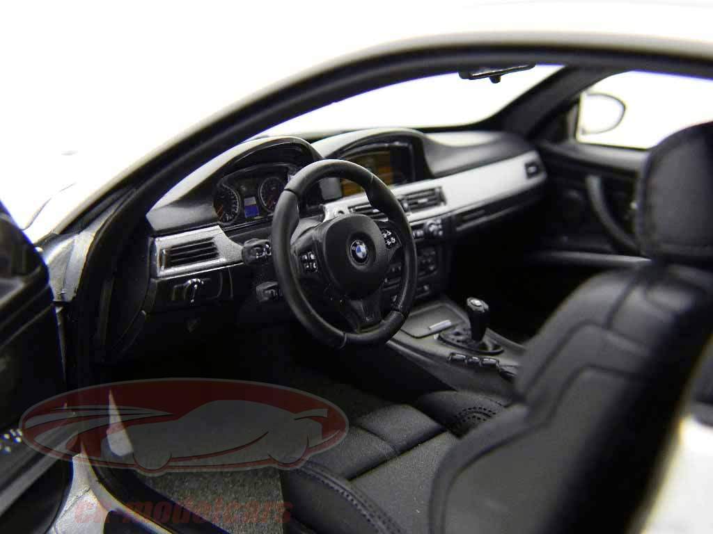 BMW M3 Coupé Argent / Silverstone II 1:18 Kyosho