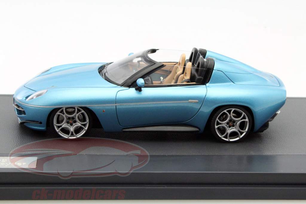 Alfa Romeo Touring Disco Volante Spyder Baujahr 2016 hellblau 1:43 Matrix