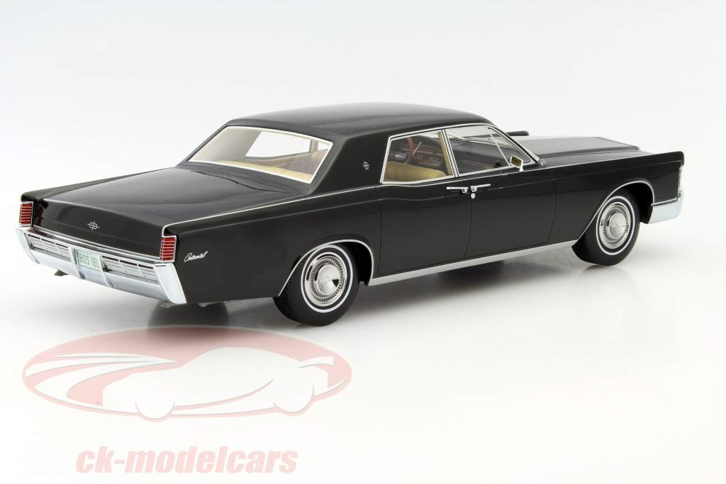 Lincoln Continental Limousine Baujahr 1968 schwarz 1:18 BoS-Models