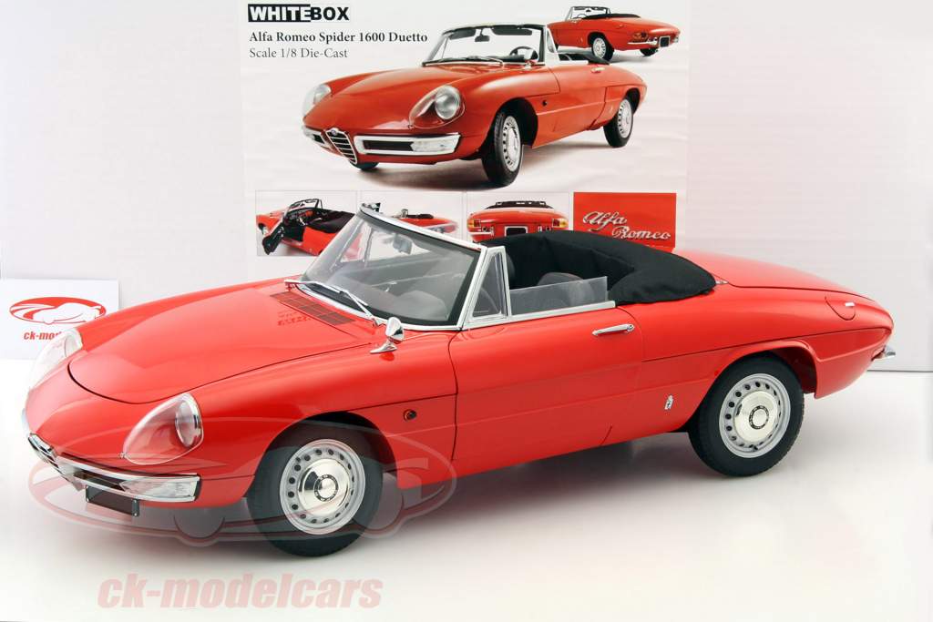 Alfa Romeo 1600 Duetto Spider rød 1:8 WhiteBox