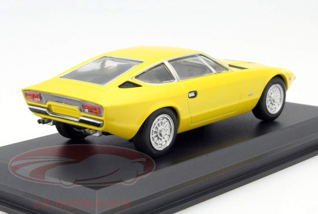 Maserati Khamsin jaar 1973 geel 1:43 Leo Models