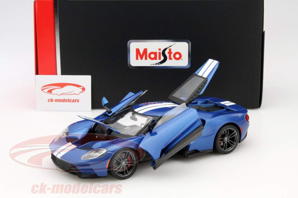 Ford GT год 2017 синий 1:18 Maisto