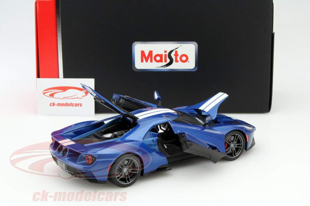 Ford GT год 2017 синий 1:18 Maisto