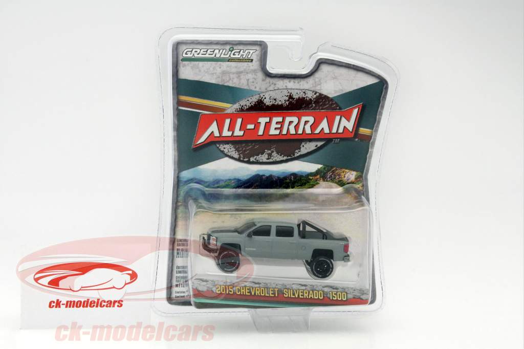 Chevrolet Silverado 1500 год 2015 серый 1:64 Greenlight