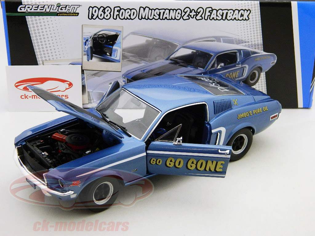 Ford Mustang GT Fastback Anno 1968 nero / blu 1:18 Greenlight