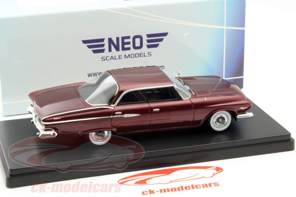 Dodge Dart Phoenix 紫色 金属的 1:43 Neo