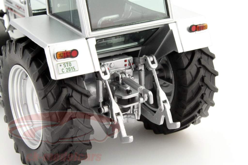 Schlüter Compact tractor zilver 1:32 Schuco