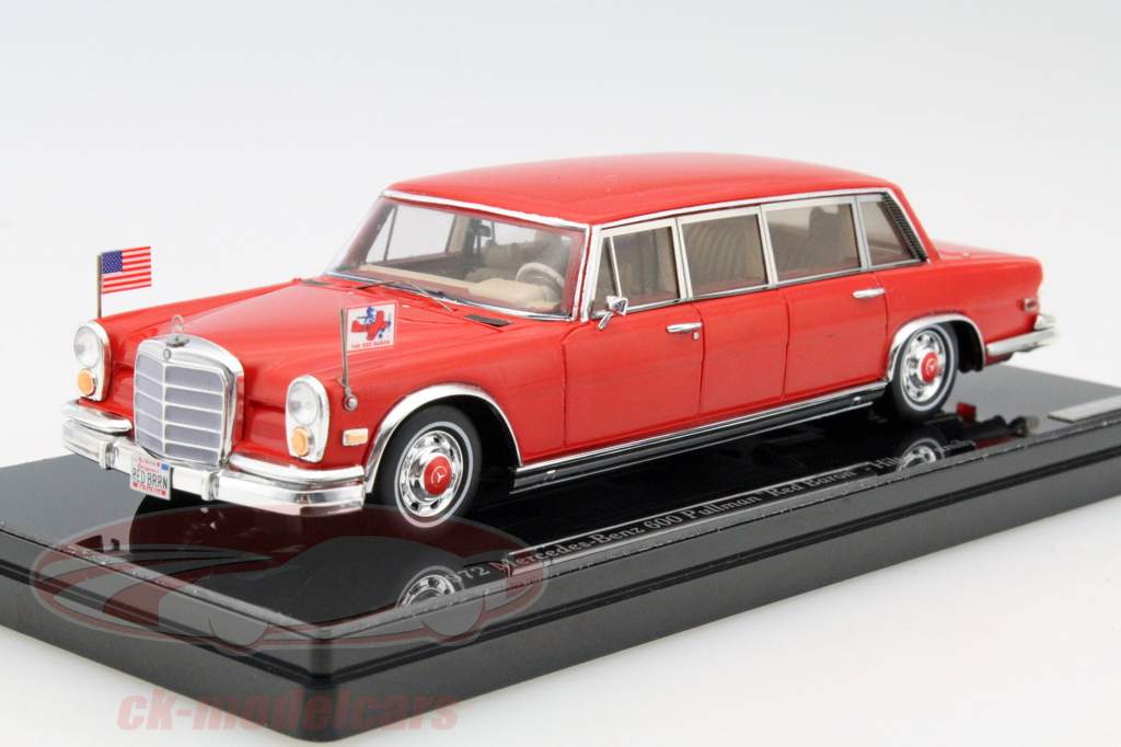 Mercedes-Benz 600 Pullman Red Baron Hilton Family jaar 1972 rood 1:43 TrueScale