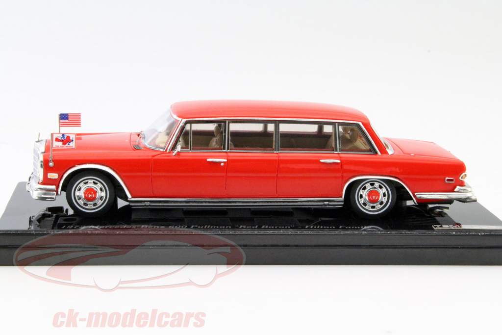 Mercedes-Benz 600 Pullman Red Baron Hilton Family jaar 1972 rood 1:43 TrueScale