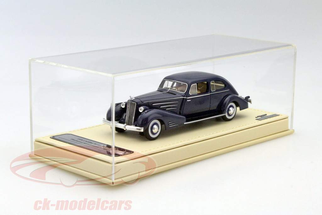 Cadillac V16 Aerodynamic Coupe jaar 1936 donkerblauw 1:43 TrueScale
