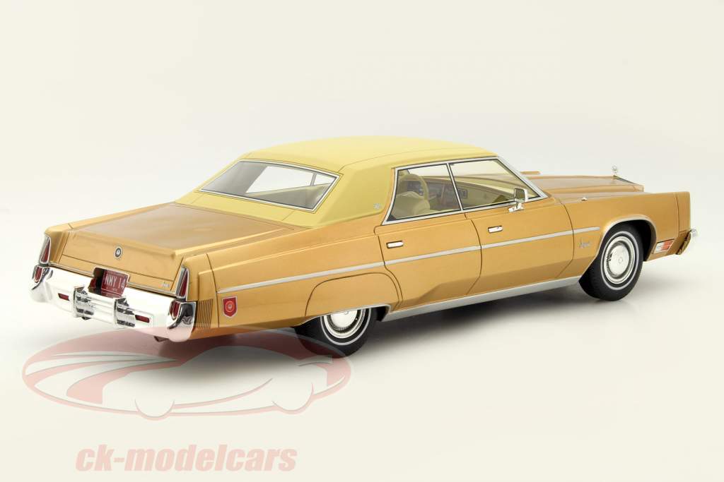 Chrysler Imperial LeBaron guld 1:18 BoS-Models