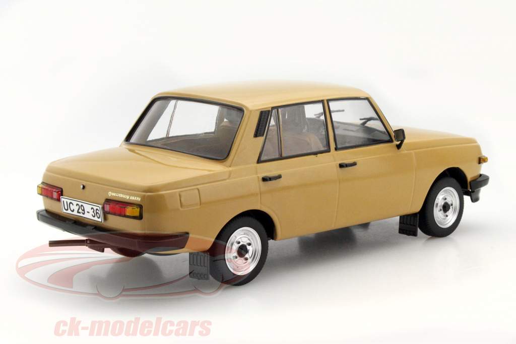 Wartburg 353 marron clair 1:18 ModelCar Group