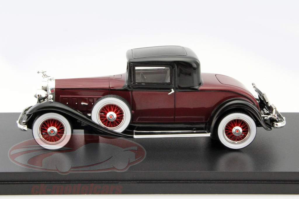 Packard 902 Standard Eight Coupe anno 1932 porpora / nero 1:43 Neo