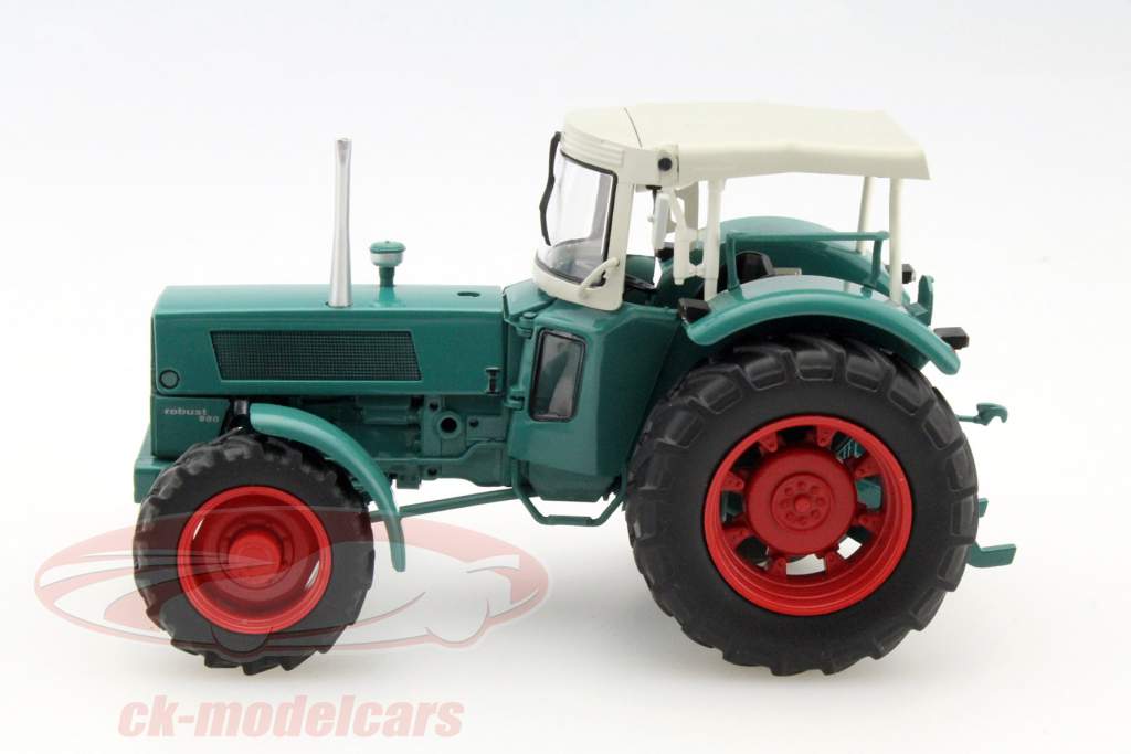 Hanomag Robust 900 avec capot vert 1:32 Schuco