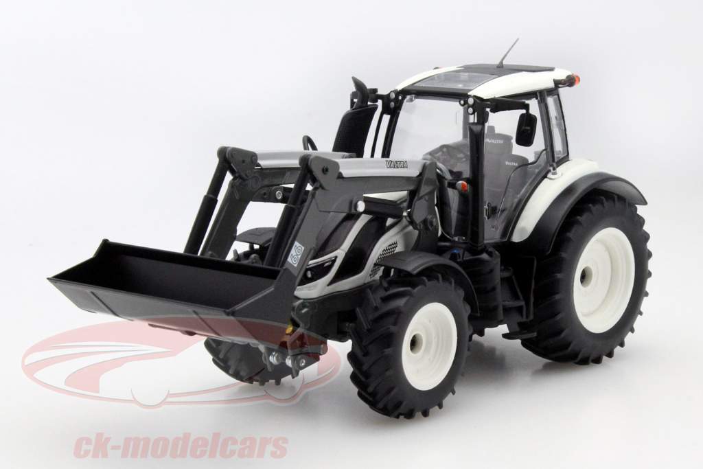 Valtra T174 tractor with front loaders black 1:32 Wiking