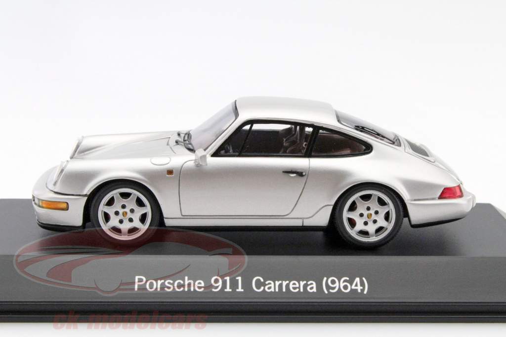 Porsche 911 Carrera (964) silver 1:43 Spark