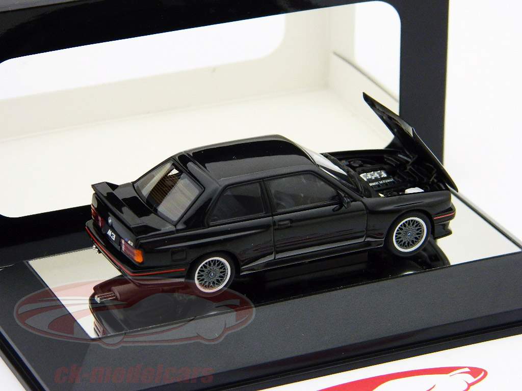 BMW M3 Спорт Эволюция 1990 черный / черный 1:43 AutoArt