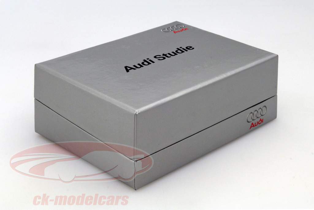 Audi Cross Coupe quattro study silver 1:43 LookSmart