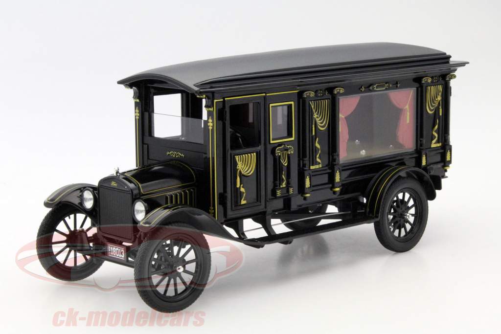 Ford Model T Hearse год 1921 черный 1:18 Greenlight