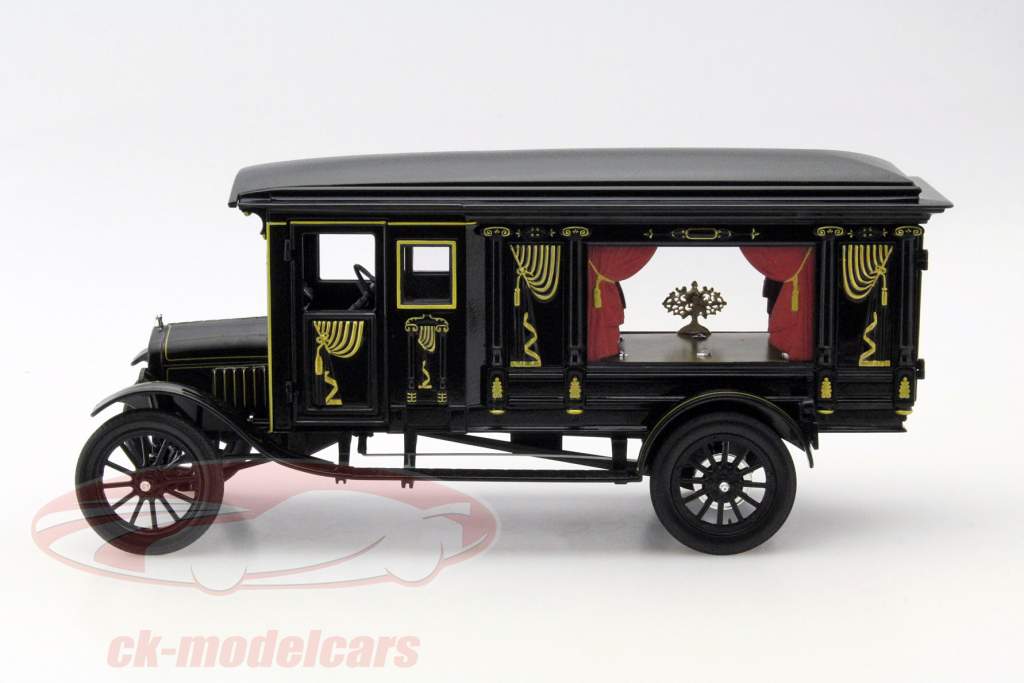 Ford Model T Hearse год 1921 черный 1:18 Greenlight