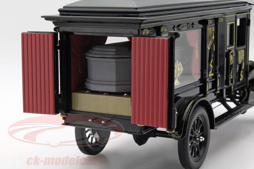 Ford Model T Hearse год 1921 черный 1:18 Greenlight