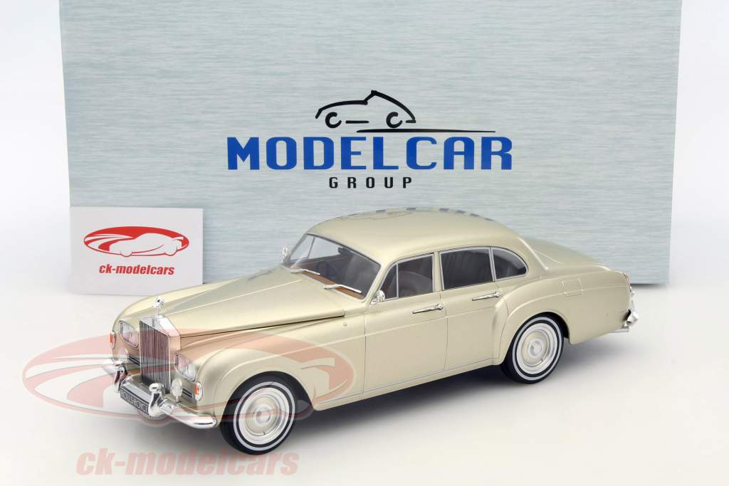 Rolls Royce Silver Cloud III Flying Spur RHD beigemetallic 1:18 ModelCar Group