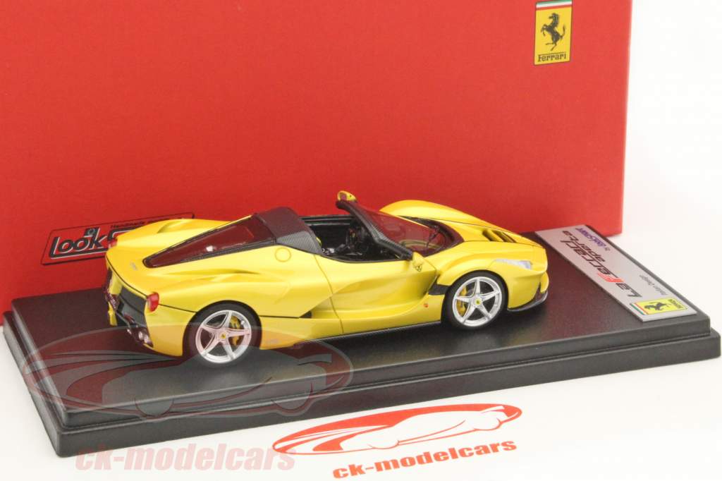Ferrari LaFerrari Aperta желтый металлик 1:43 LookSmart