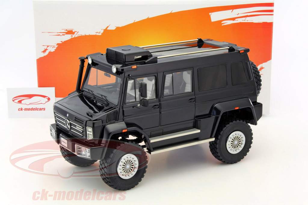 Mercedes-Benz 乌尼莫克 U5000 年 2012 黑 1:18 GLM