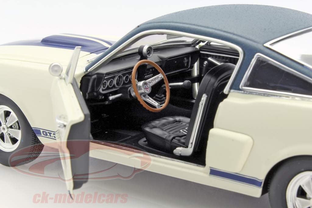 Shelby GT 350 Prototype jaar 1966 wit / blauw 1:18 GMP