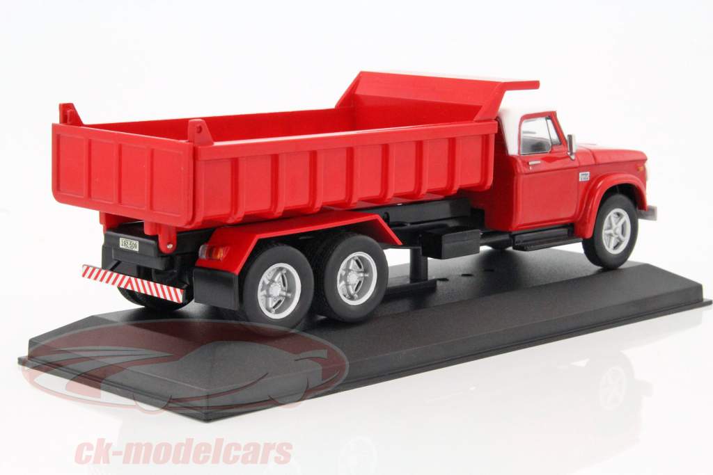 Dodge D950 rød / hvid 1:43 WhiteBox