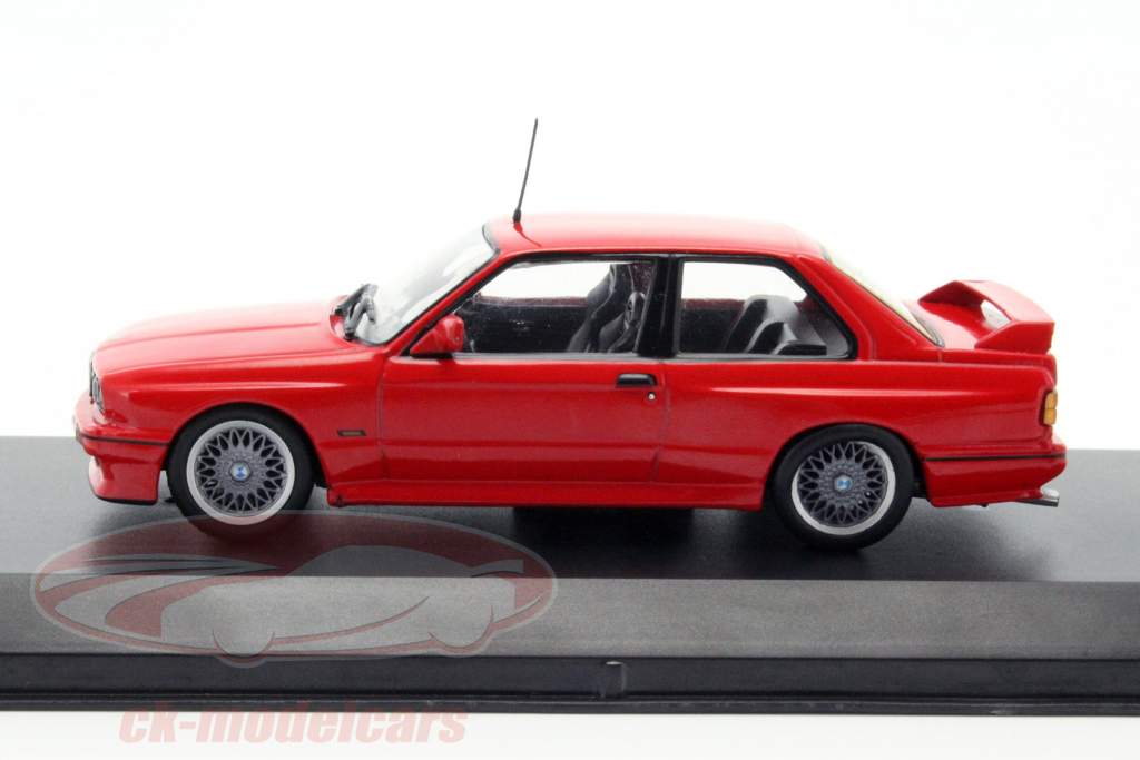 BMW M3 (E30) Sport Evolution ano 1989 vermelho 1:43 WhiteBox