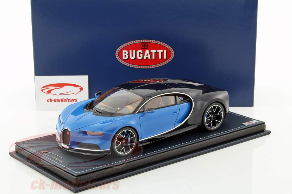 Bugatti Chiron año de construcción 2016 azul / azul oscuro metálico con escaparate 1:18 MR Models