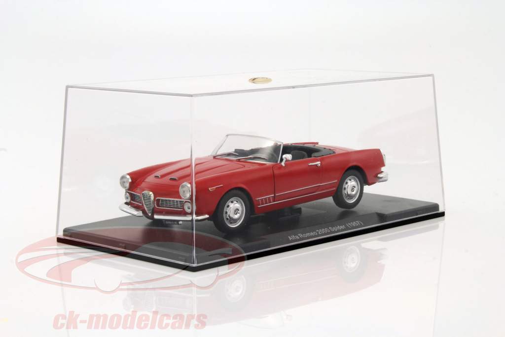 Alfa Romeo 2000 Spider 建造年份 1957 红 1:24 Leo Models