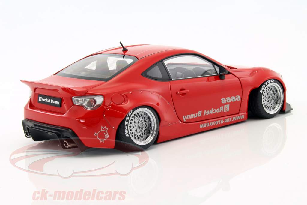 Rocket Bunny Toyota 86 rot / silber 1:18 AUTOart