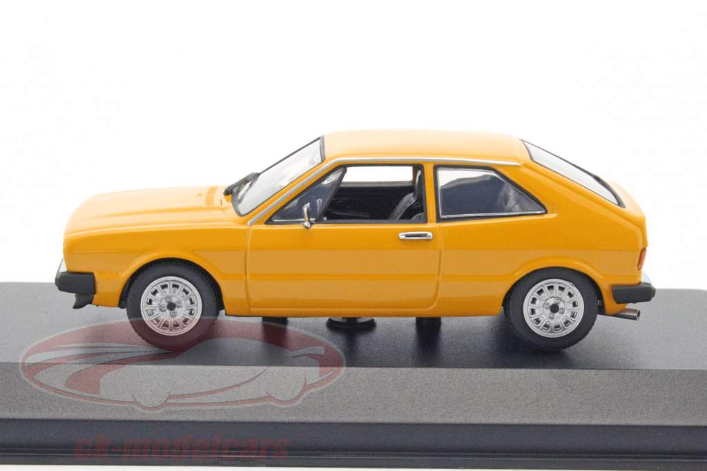 Volkswagen VW Scirocco Bouwjaar 1974 geel 1:43 Minichamps
