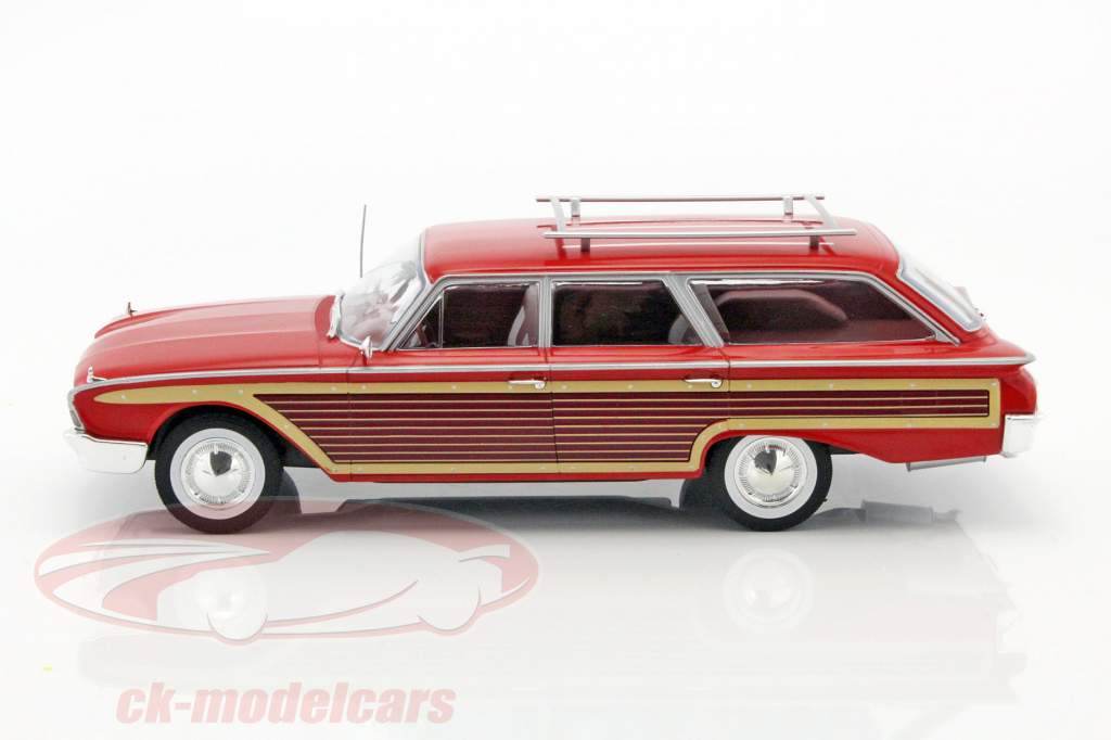 Ford Country Squire と 木目調 赤 1:18 ModelCar Group
