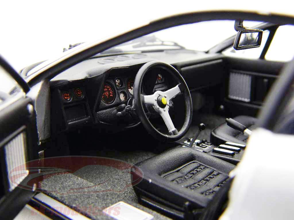 Ferrari 365GT4 / BB silber / silver 1:18 Kyosho