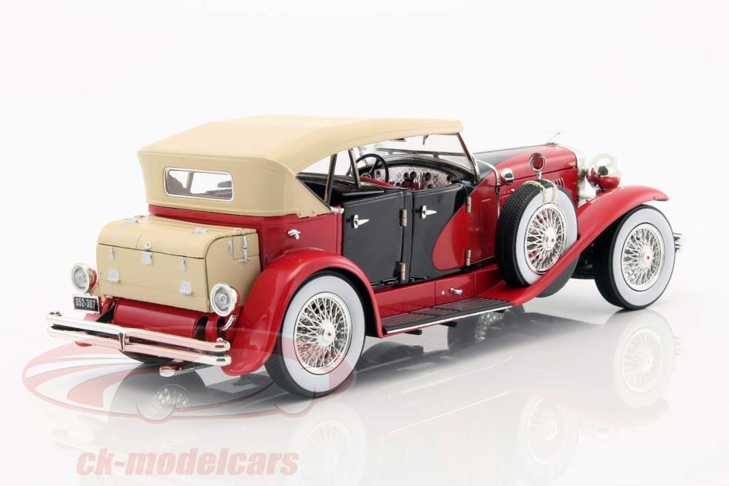 Düsenberg II SJ Opførselsår 1934 rød / sort 1:18 Greenlight