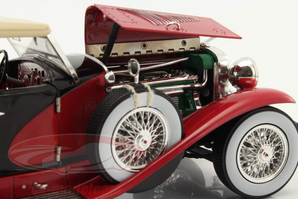 Düsenberg II SJ Opførselsår 1934 rød / sort 1:18 Greenlight