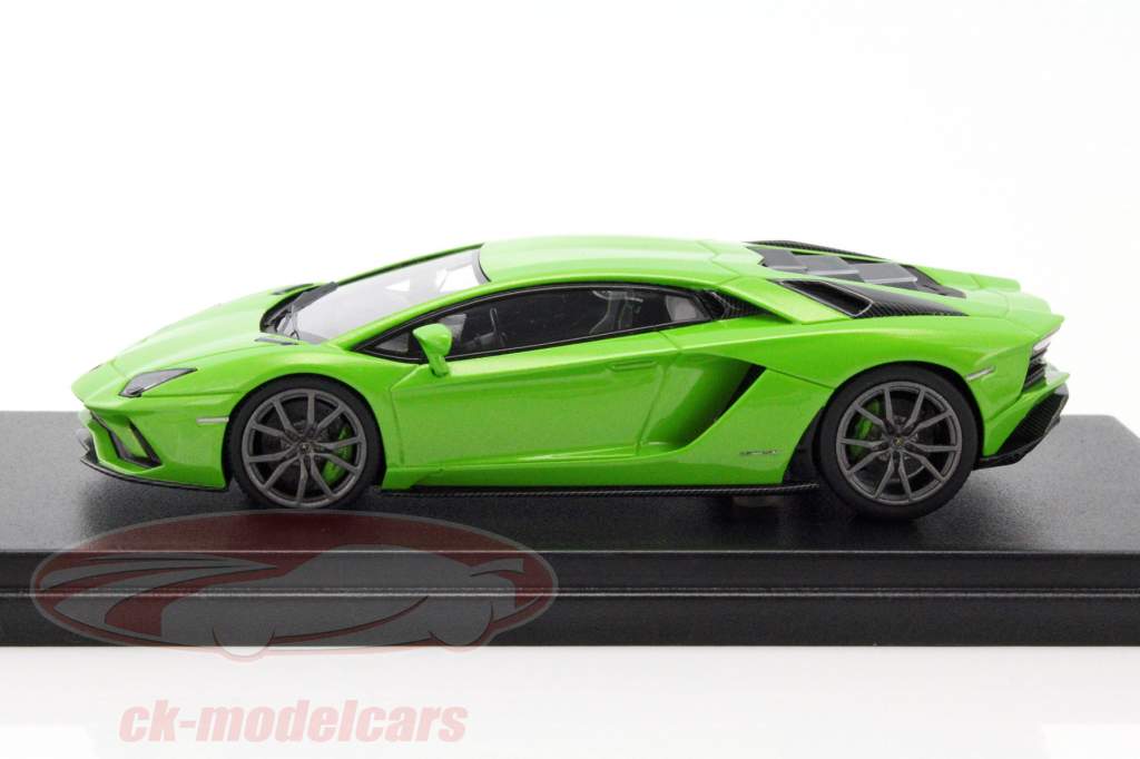 Lamborghini Aventador S vert 1:43 LookSmart