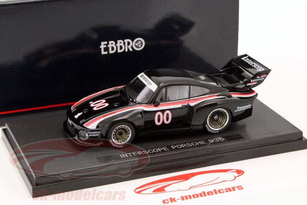 Porsche 935 Interscope год 1977 черный 1:43 Ebbro